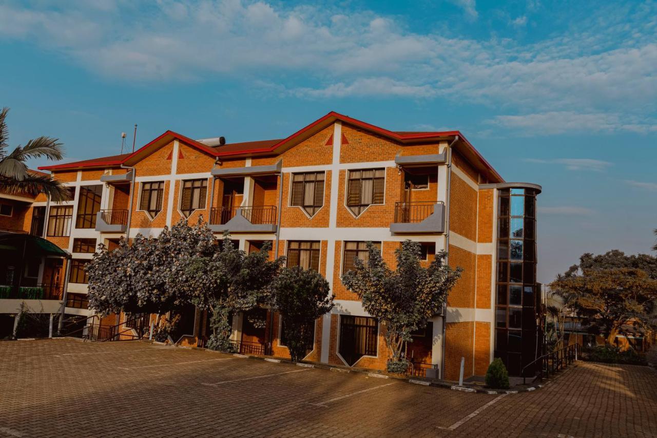 Centre Saint Vincent Pallotti Kigali Exterior photo