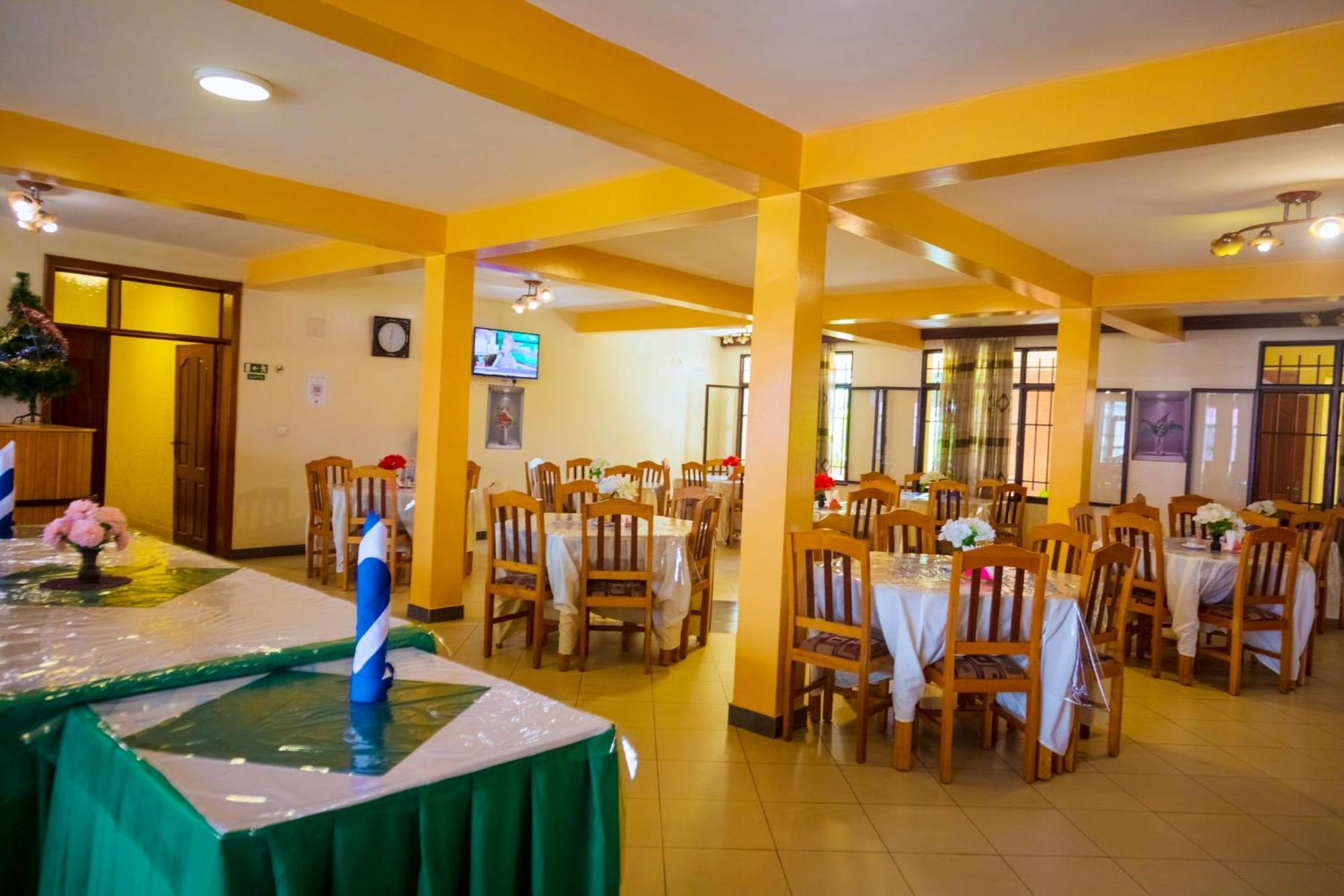 Centre Saint Vincent Pallotti Kigali Exterior photo