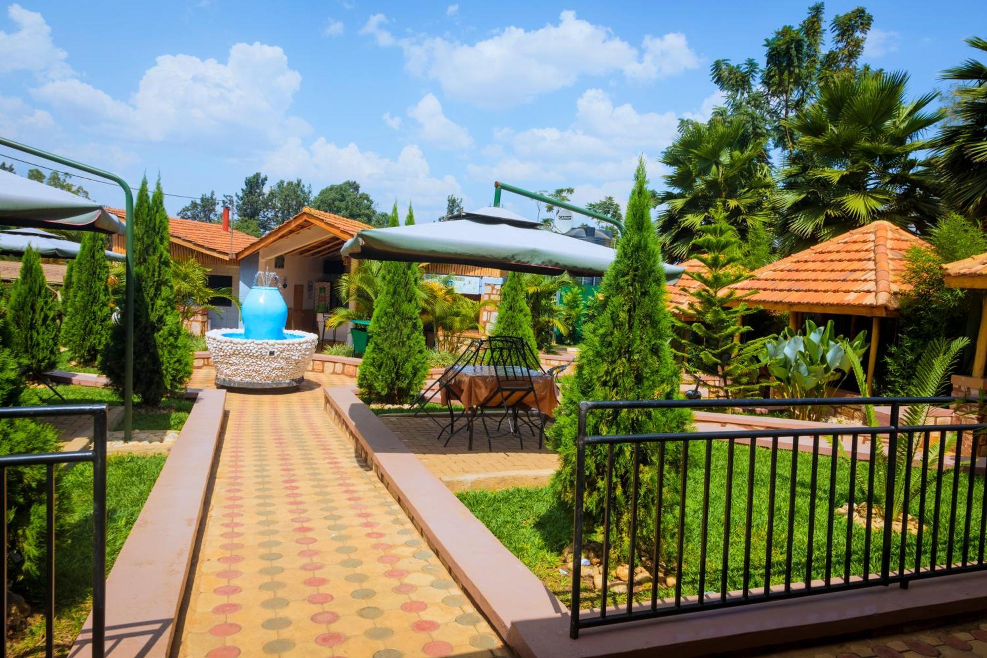 Centre Saint Vincent Pallotti Kigali Exterior photo