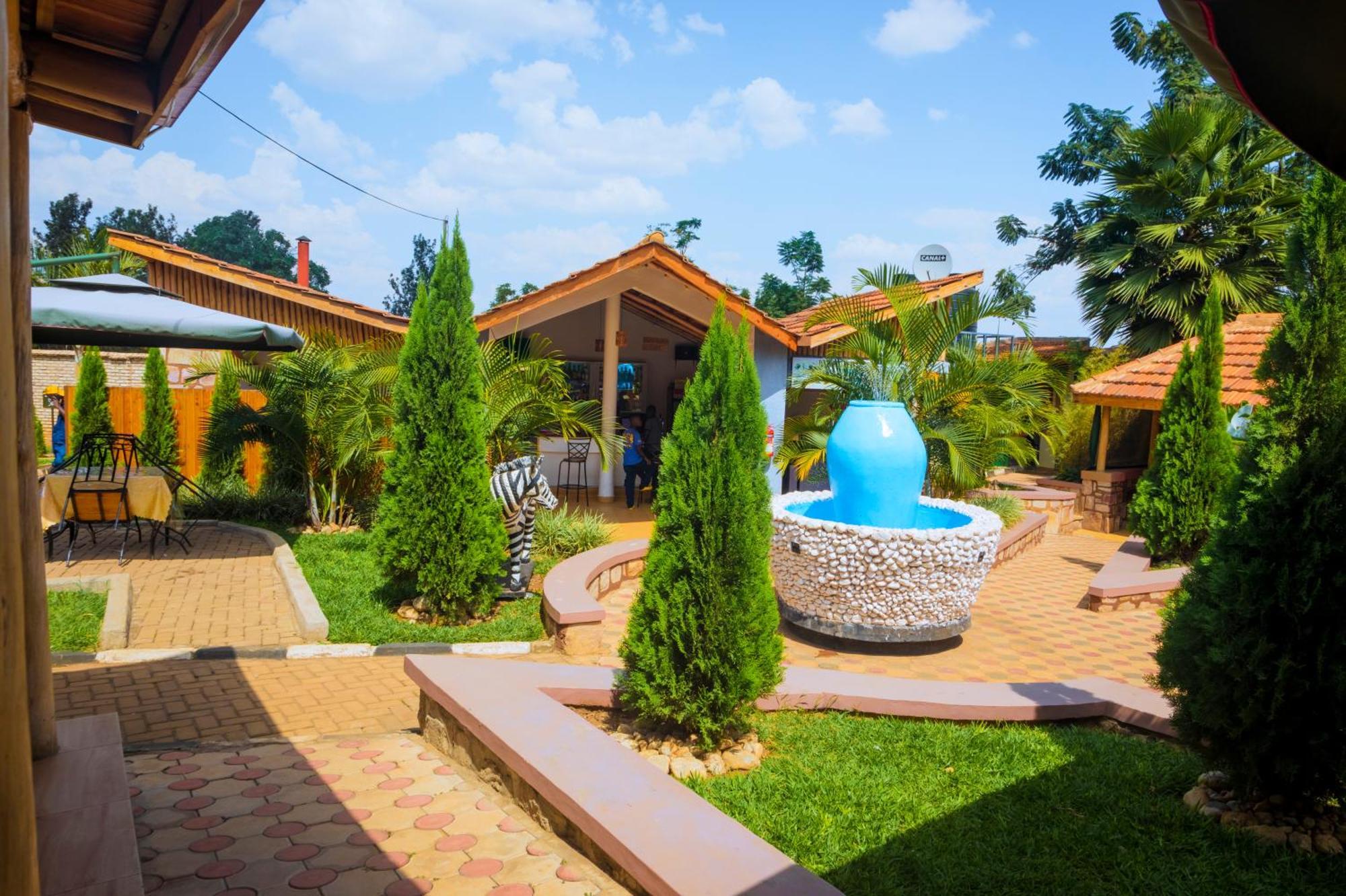 Centre Saint Vincent Pallotti Kigali Exterior photo